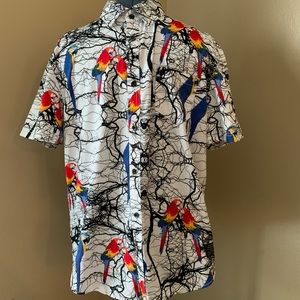 Decibel Button Up
